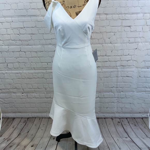🆕Chelsea28 White Asymmetrical Cocktail Dress SZ 0 - Picture 3 of 8